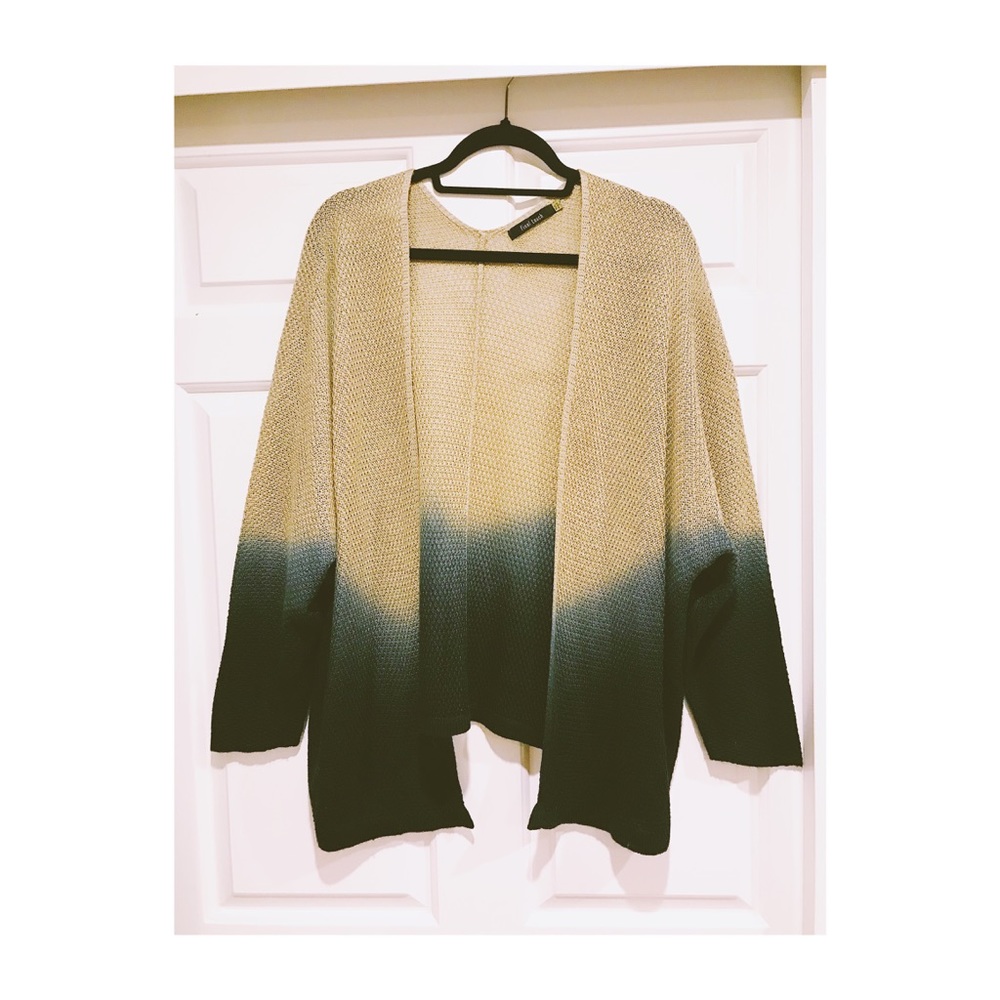 Light and cozy ombré sweater